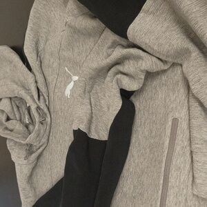 Puma Heather Gray Pullover with Zipper Pocket